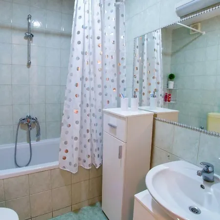 Red Apartmán
